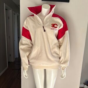 Vintage 80s Calgary Flames Hockey Club Quarter-Zip fleece Pullover crew neck